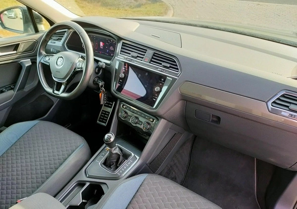 Volkswagen Tiguan cena 95500 przebieg: 143000, rok produkcji 2019 z Ostrołęka małe 562